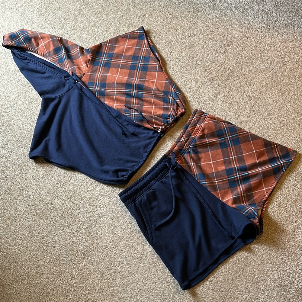 Two piece lounge outfit